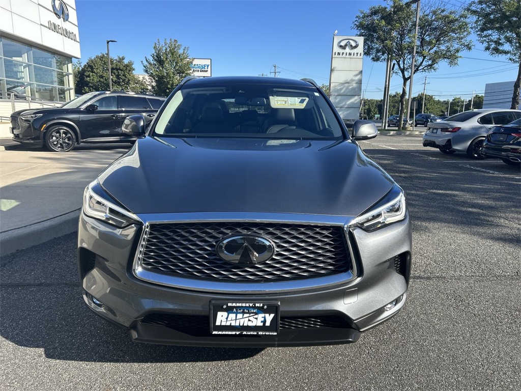 2020 Infiniti QX50 Luxe photo 2