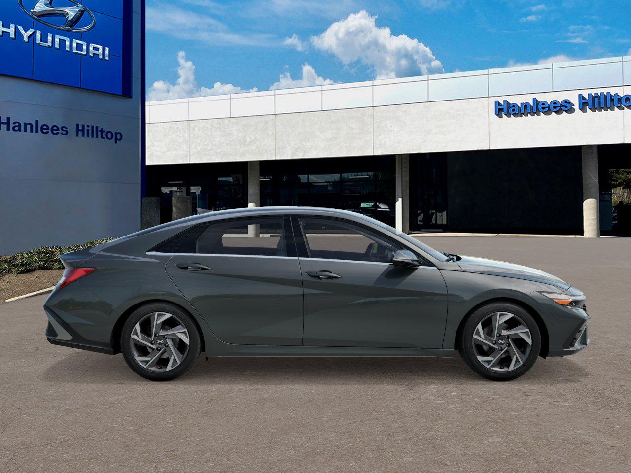 2026 Hyundai Elantra Limited photo 4