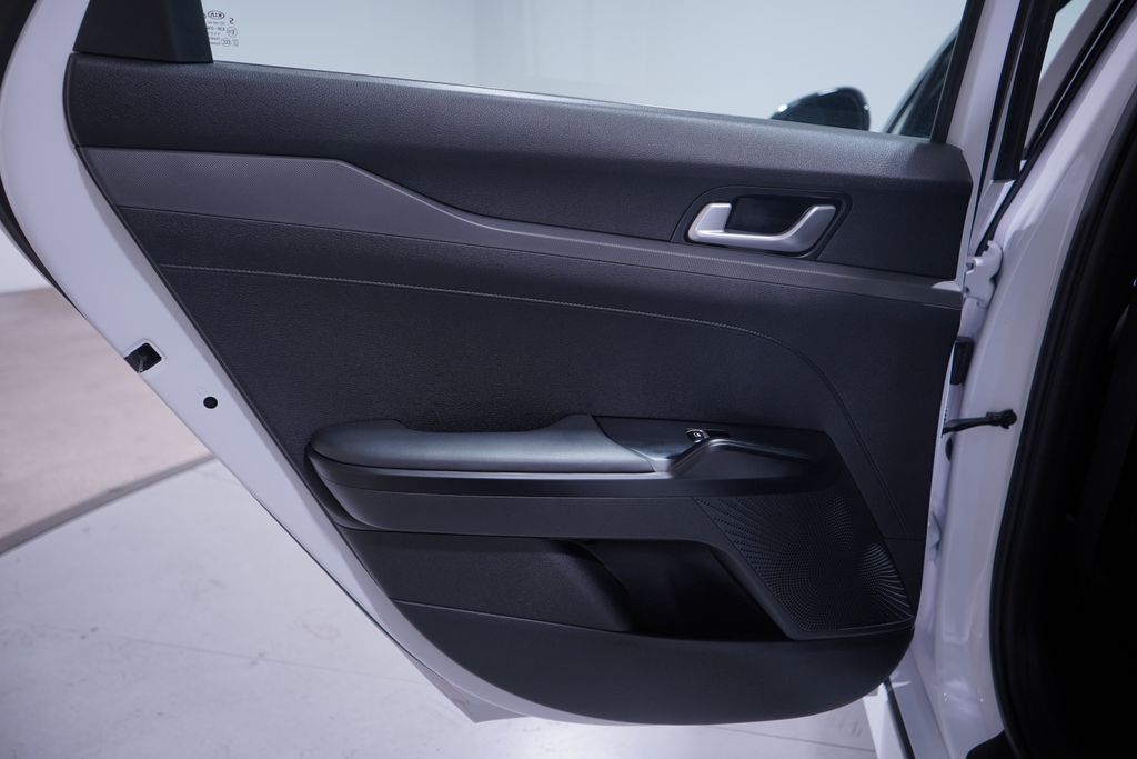 2021 Kia K5 GT-Line photo 15