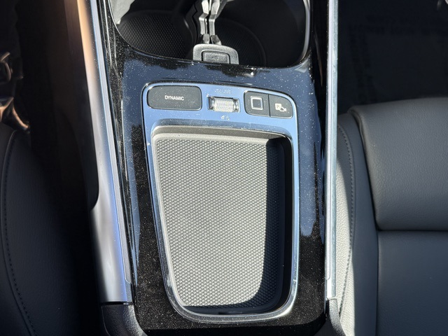 2025 Mercedes Benz GLB 250 4MATIC photo 14