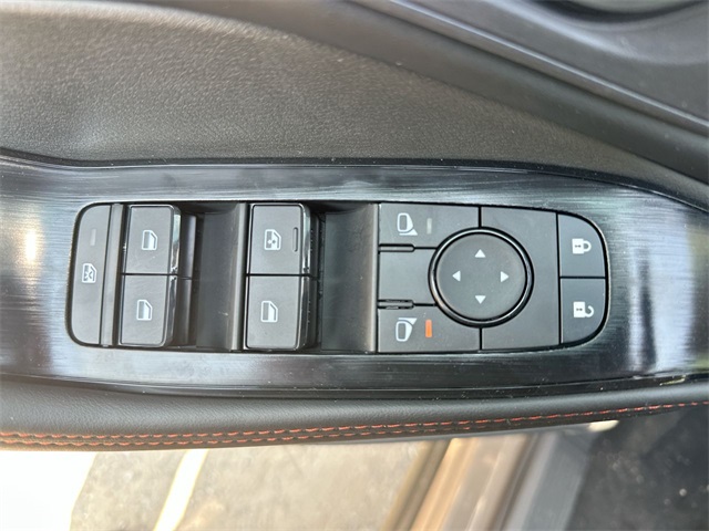 2025 Nissan Rogue SV photo 16