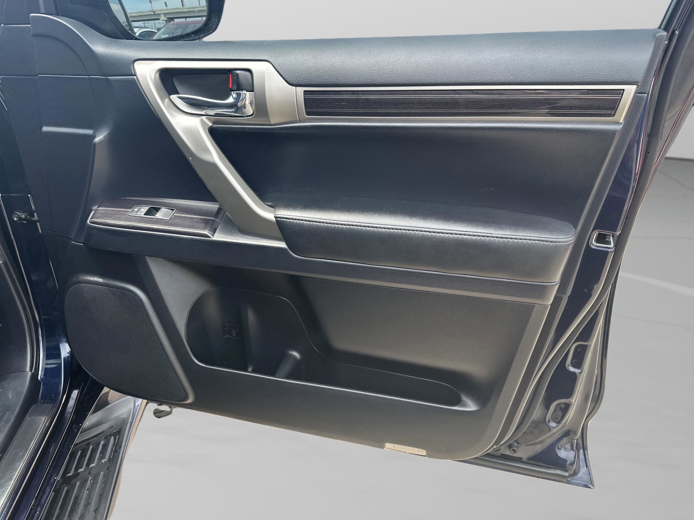 2020 Lexus GX 460 photo 12