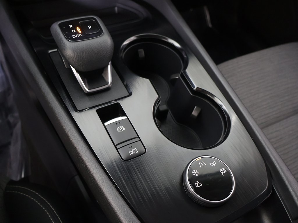 2022 Nissan Rogue SV photo 39