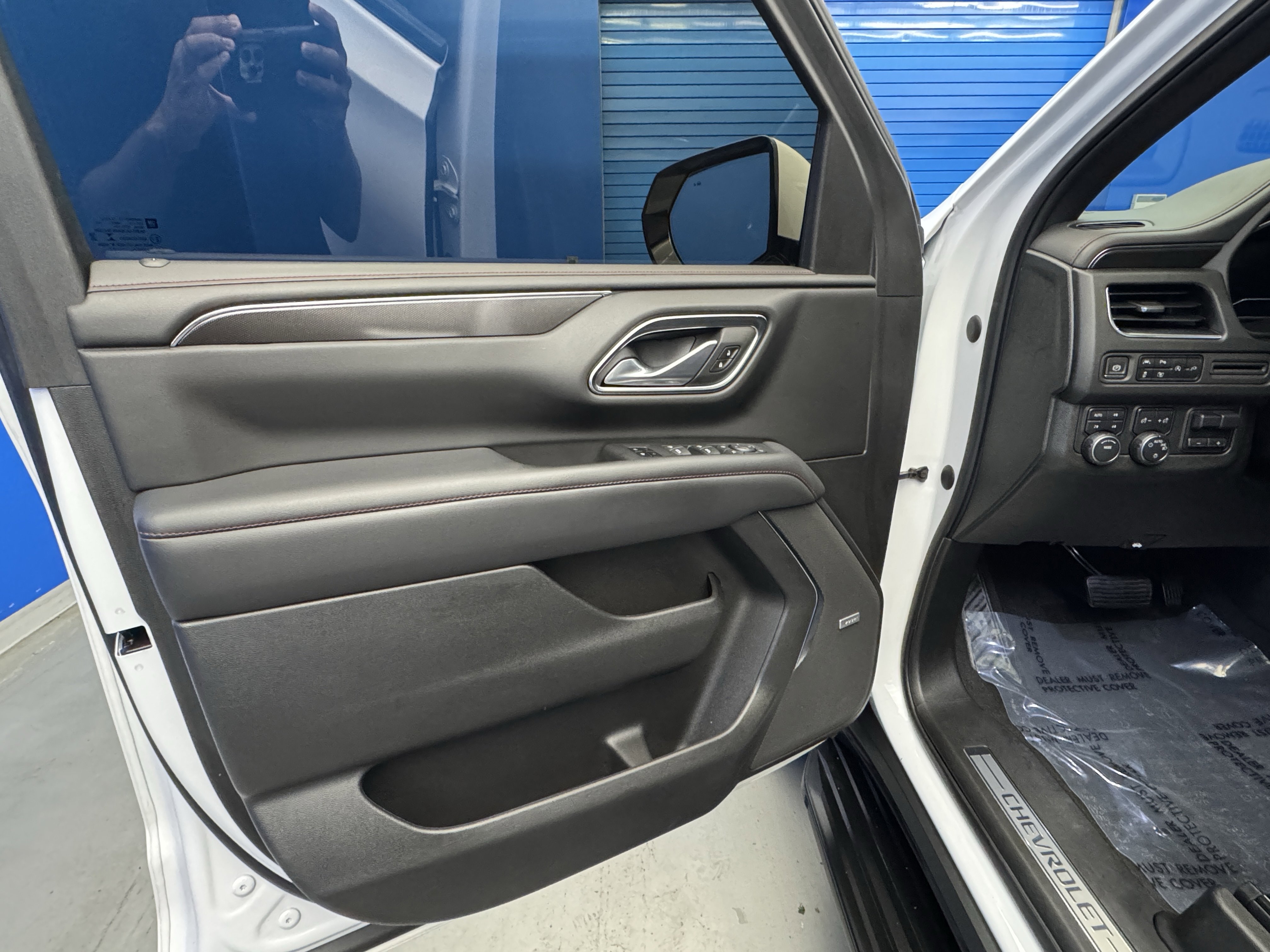 2022 Chevrolet Tahoe RST photo 3