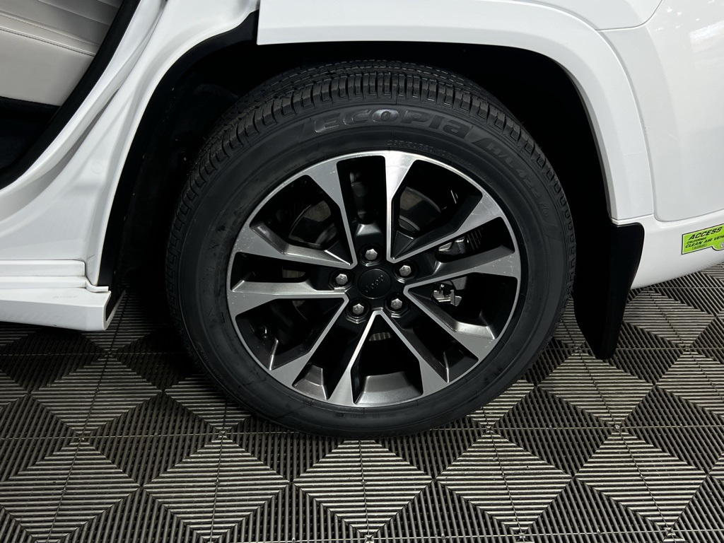 2022 Jeep Grand Cherokee Overland 4xe photo 8