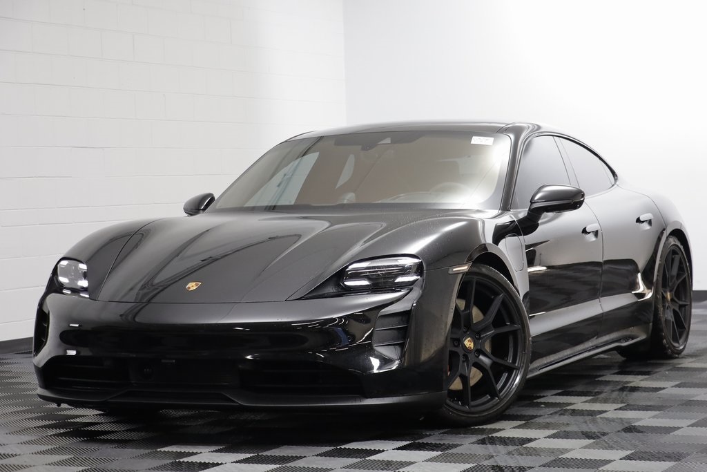 2023 Porsche Taycan GTS's photo