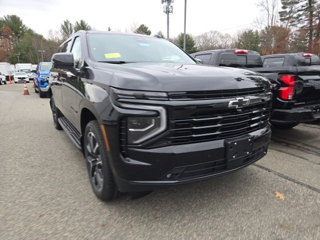2026 Chevrolet Suburban RST photo 3