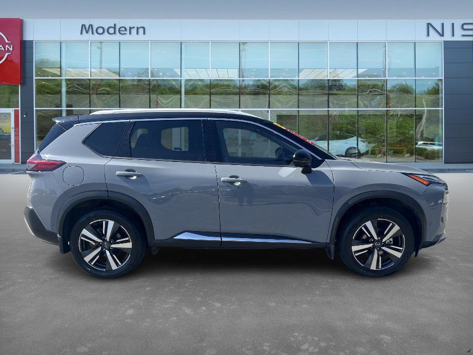 2023 Nissan Rogue Platinum photo 4