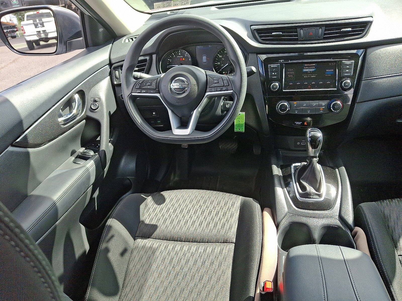 2018 Nissan Rogue S photo 10