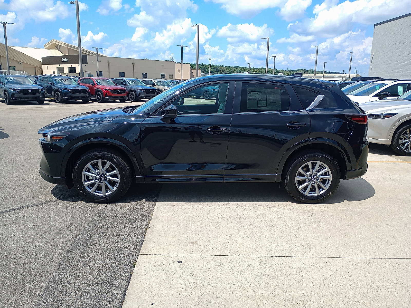 2025 Mazda CX-5 2.5 S Preferred photo 2