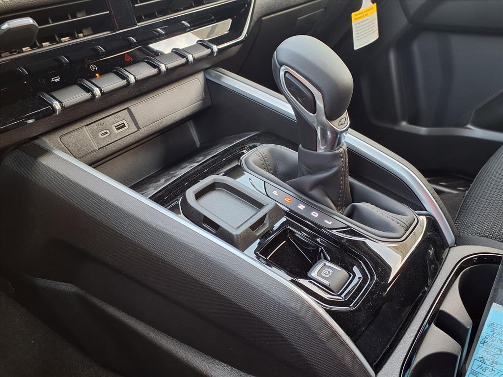 2026 Chevrolet Colorado LT photo 5