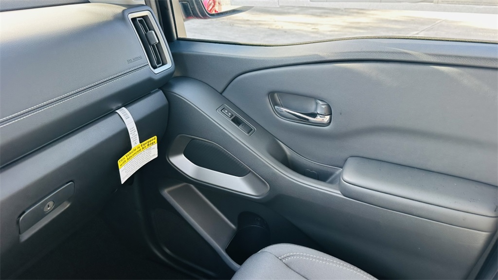 2025 Nissan Frontier King Cab SV photo 24