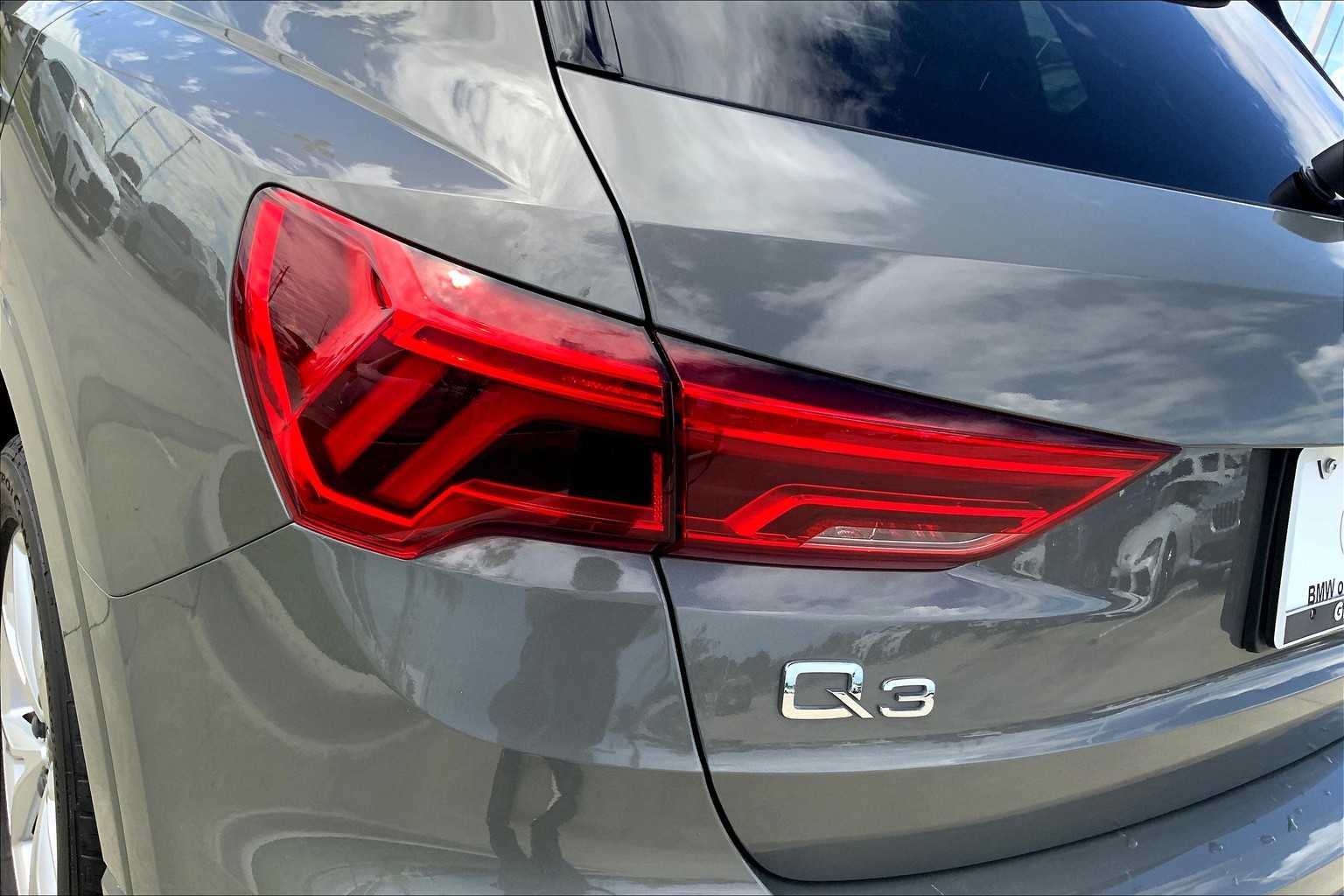 2021 Audi Q3 S line Premium photo 28