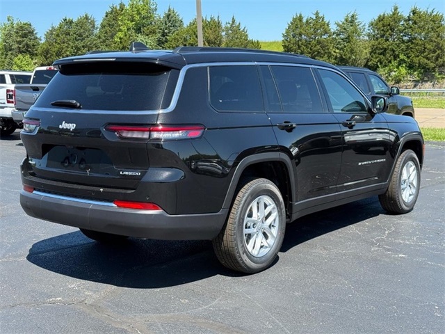 2025 Jeep Grand Cherokee Laredo X photo 3