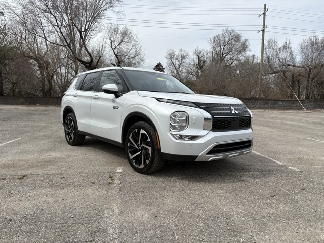 2025 Mitsubishi Outlander Plug-in Hybrid SE