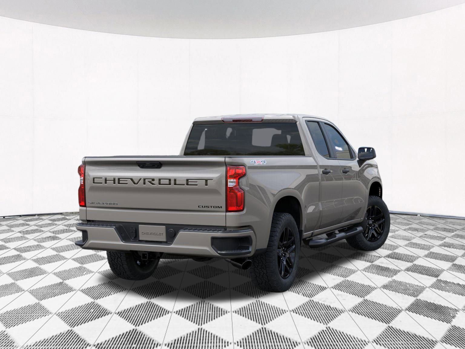 2026 Chevrolet Silverado 1500 Custom photo 4