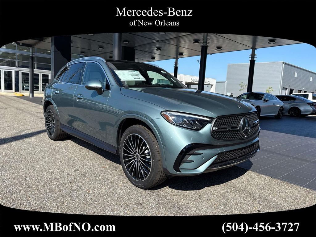 2026 Mercedes-Benz GLC Base's photo