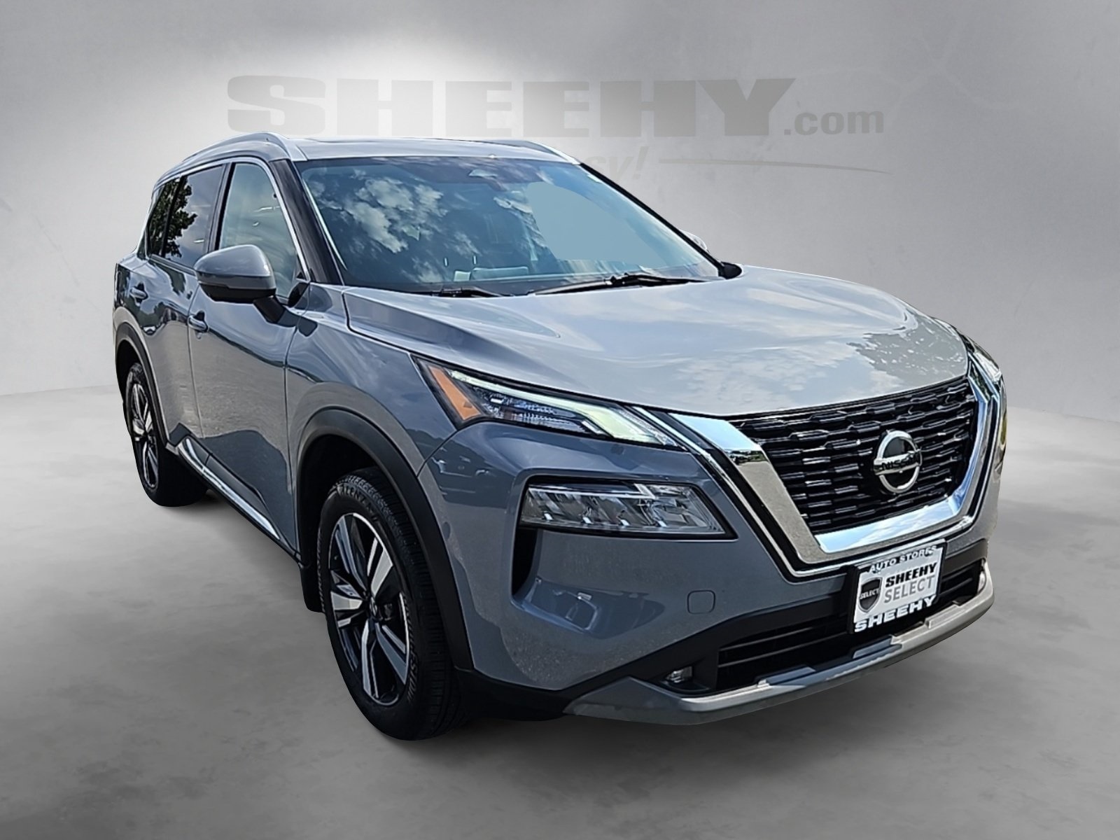 2021 Nissan Rogue SL photo 2