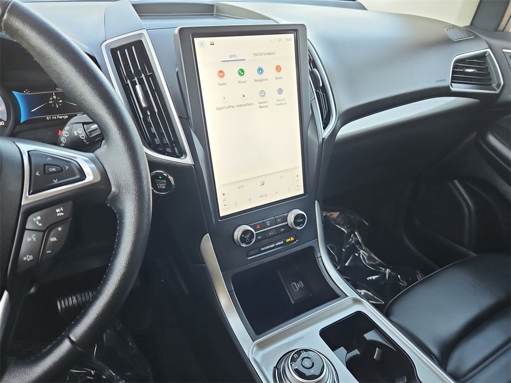 2023 Ford Edge SEL photo 17