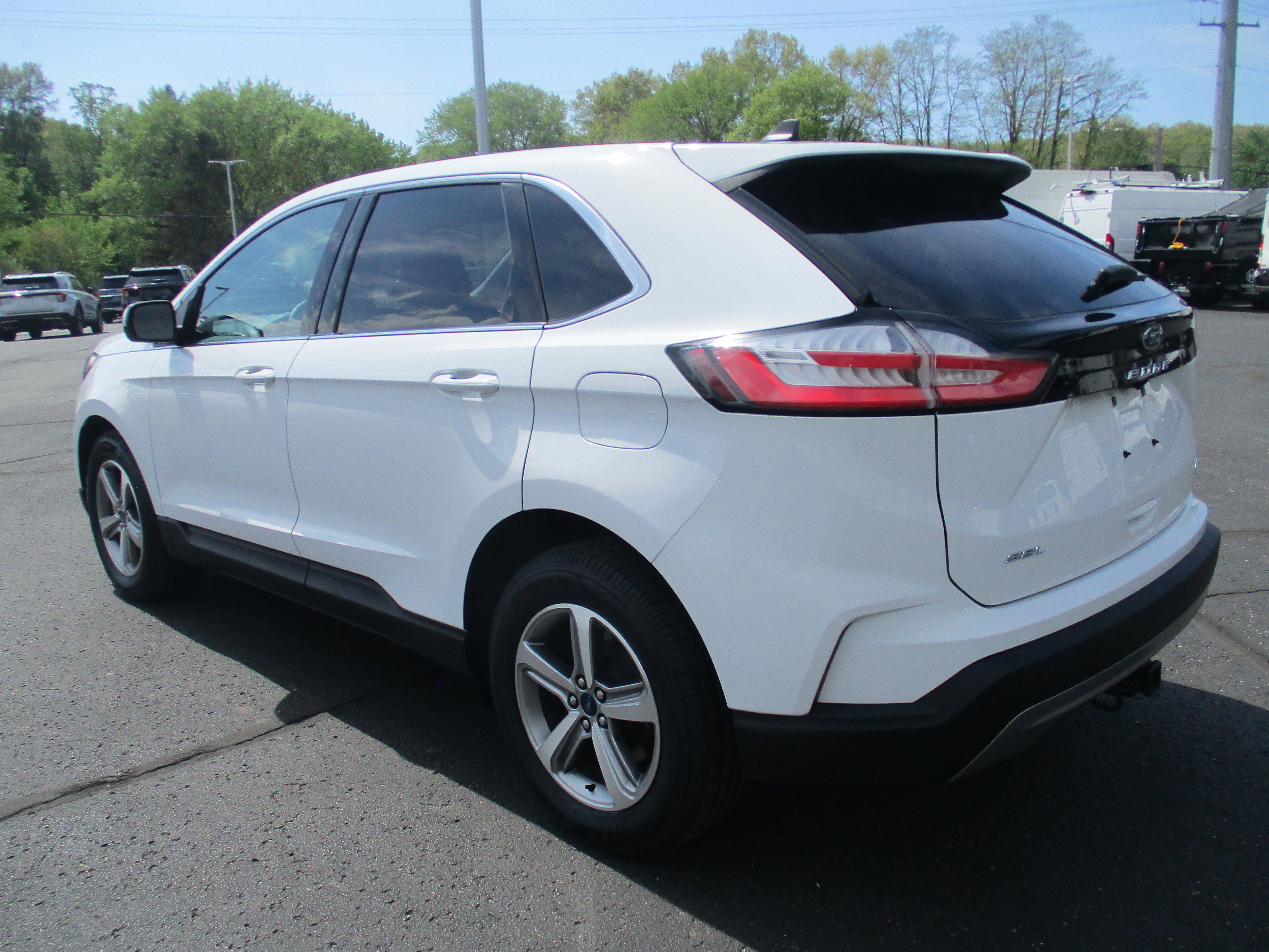 2022 Ford Edge SEL photo 9