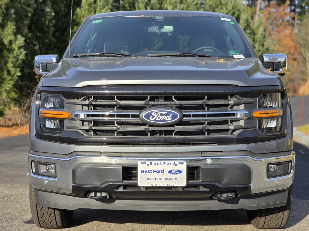 2025 Ford F-150 XLT photo 3