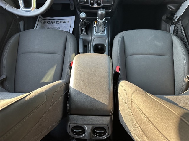 2023 Jeep Gladiator Overland photo 17
