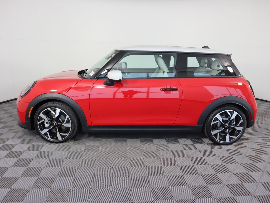 2025 Mini Cooper S Iconic photo 7