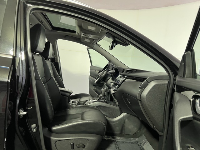 2022 Nissan Rogue Sport SL photo 26