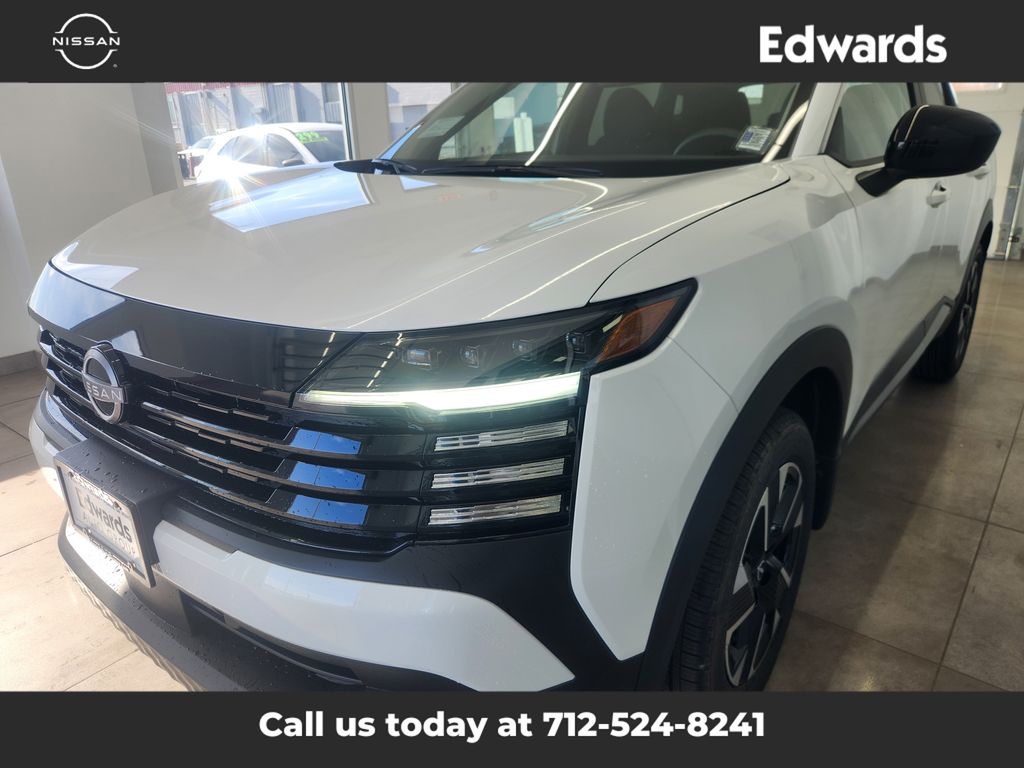 2026 Nissan Kicks SV photo 4