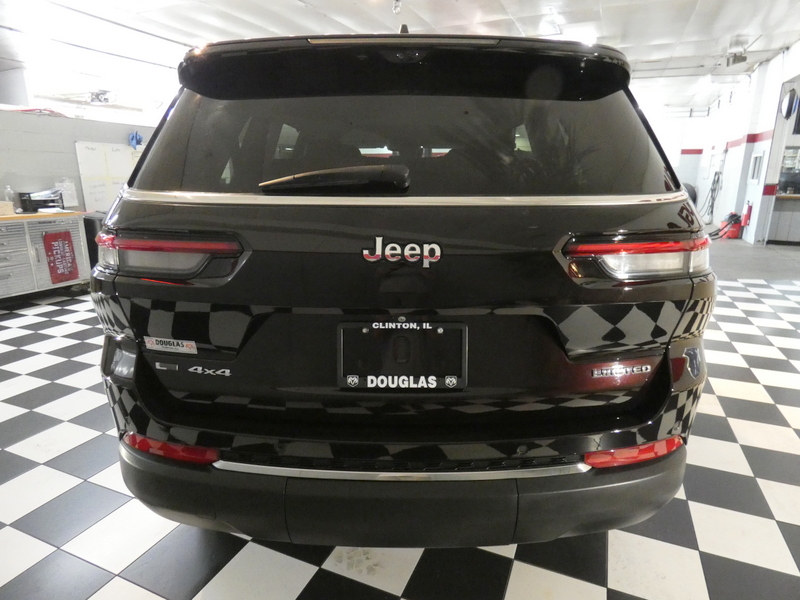 2022 Jeep Grand Cherokee Limited photo 3