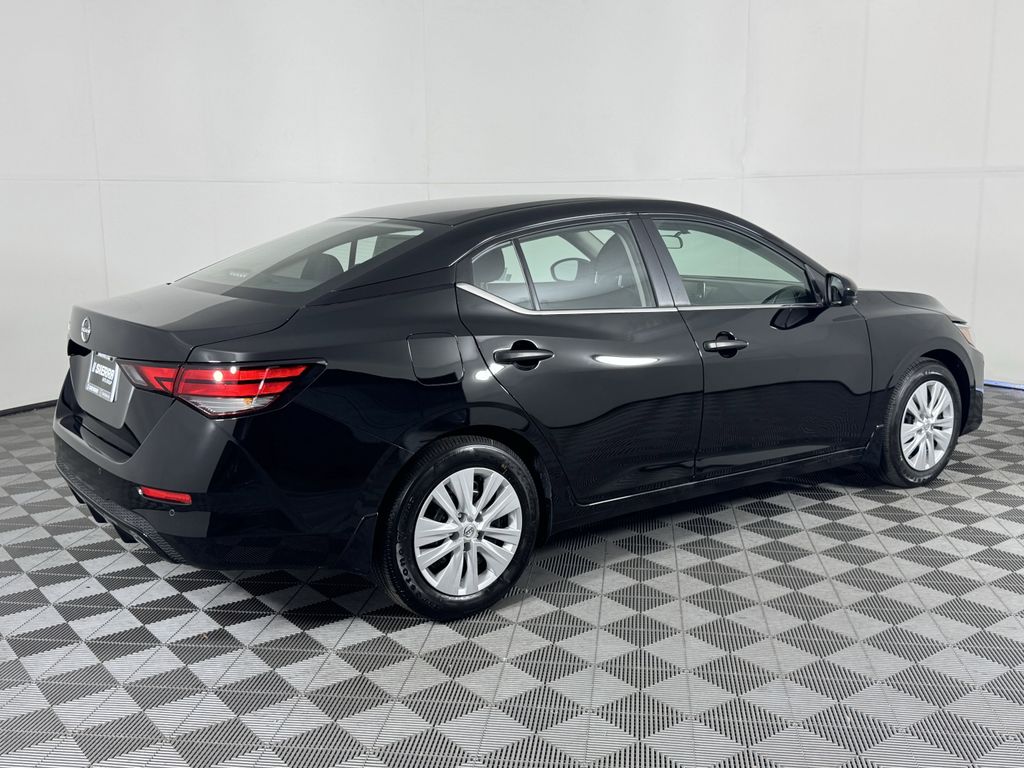 2025 Nissan Sentra S photo 3