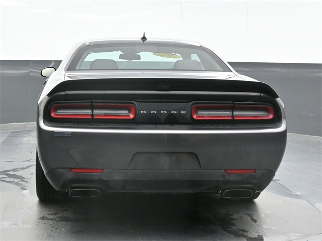 2022 Dodge Challenger R/T Scat Pack photo 2