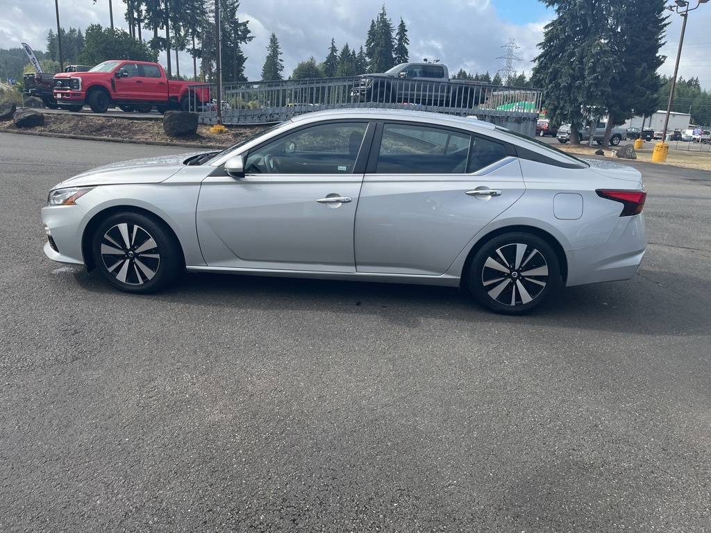2022 Nissan Altima 2.5 SV photo 8