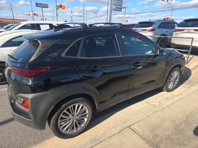 2021 Hyundai Kona SEL Plus photo 3