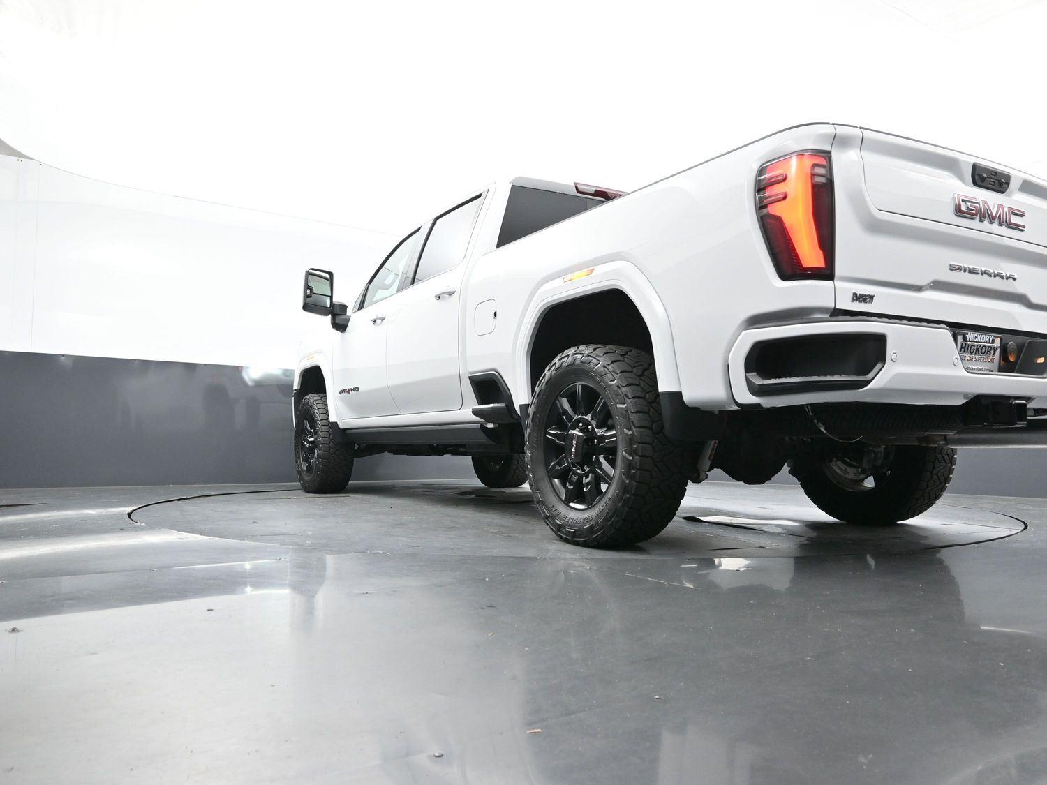 2025 Gmc Sierra HD AT4 photo 48