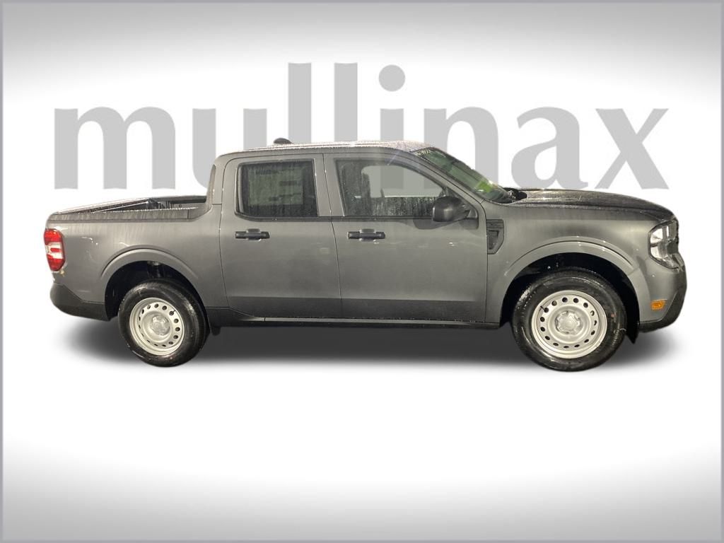 2025 Ford Maverick XL photo 2