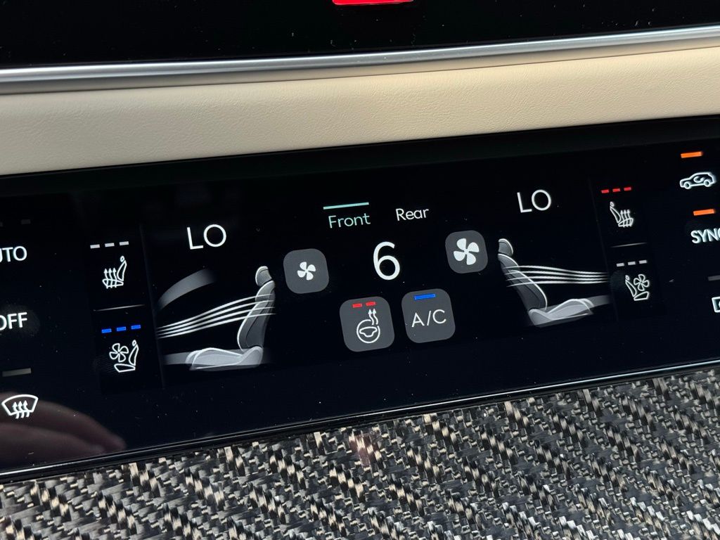 2026 Genesis GV70 3.5T Sport Prestige photo 32