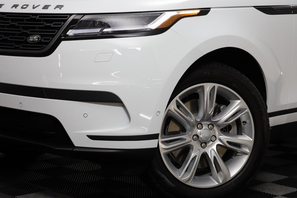 2026 Land Rover Range Rover Velar S photo 4