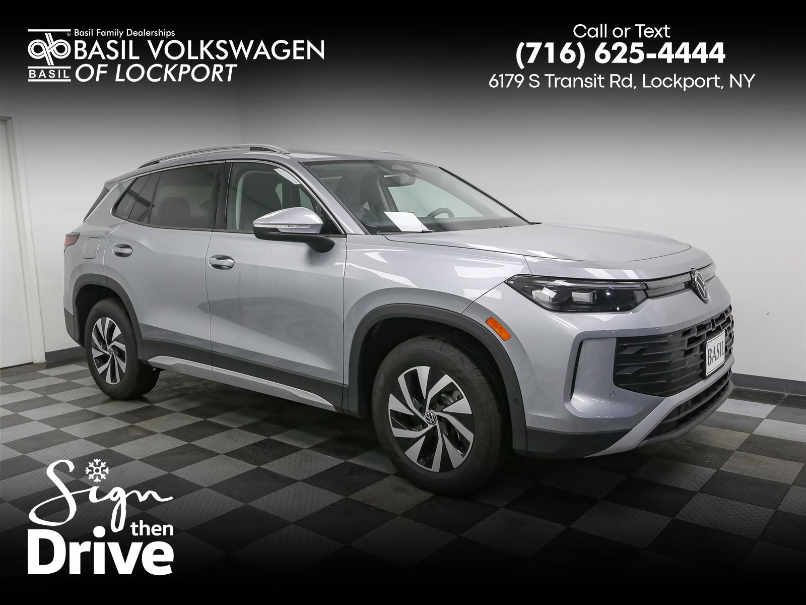 2025 Volkswagen Tiguan S's photo