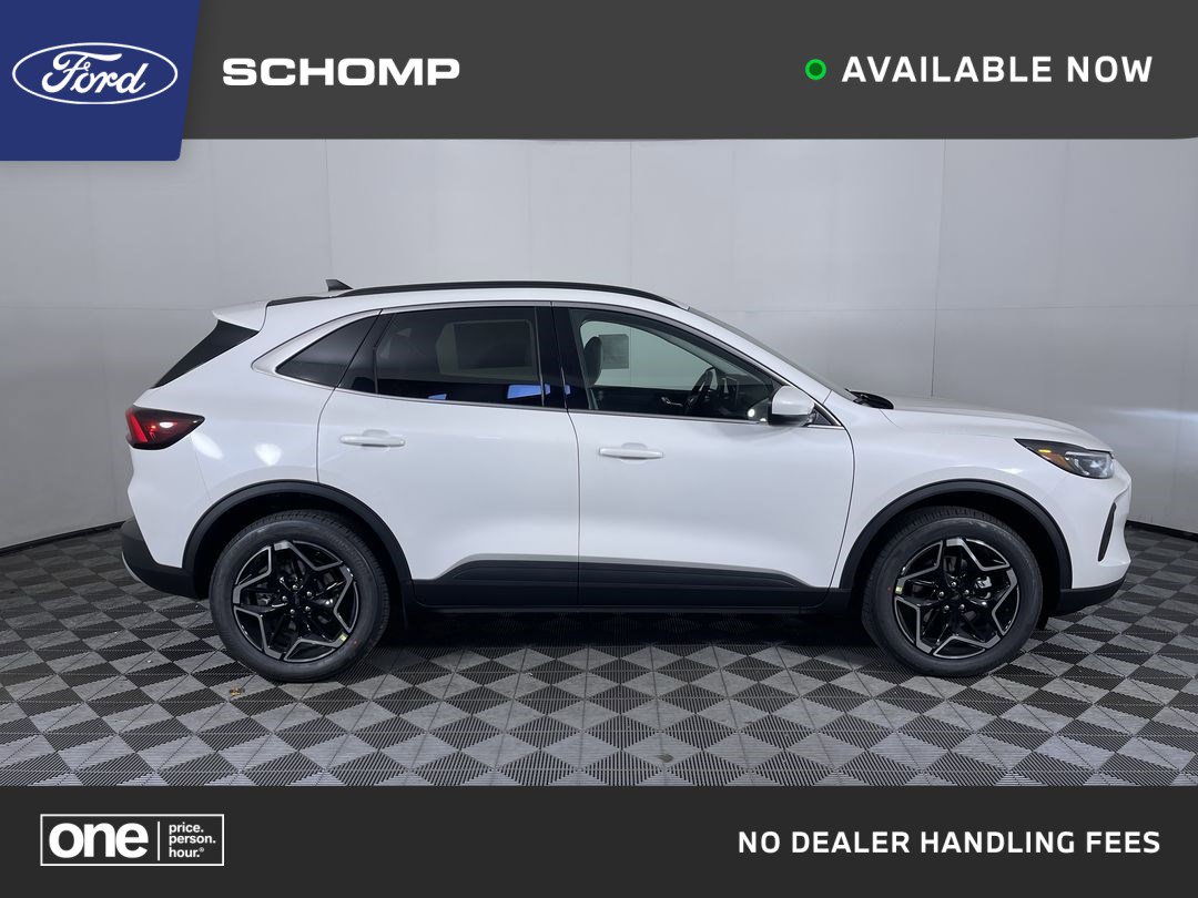 2026 Ford Escape Platinum's photo
