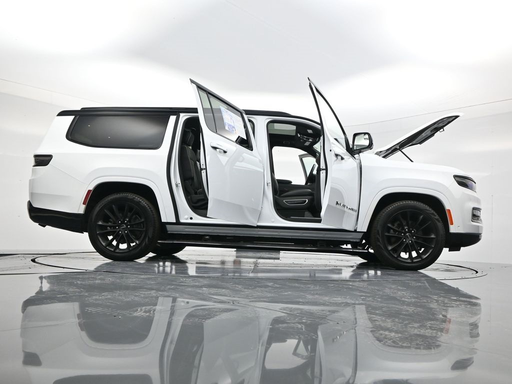 2024 Jeep Wagoneer L Series III photo 49