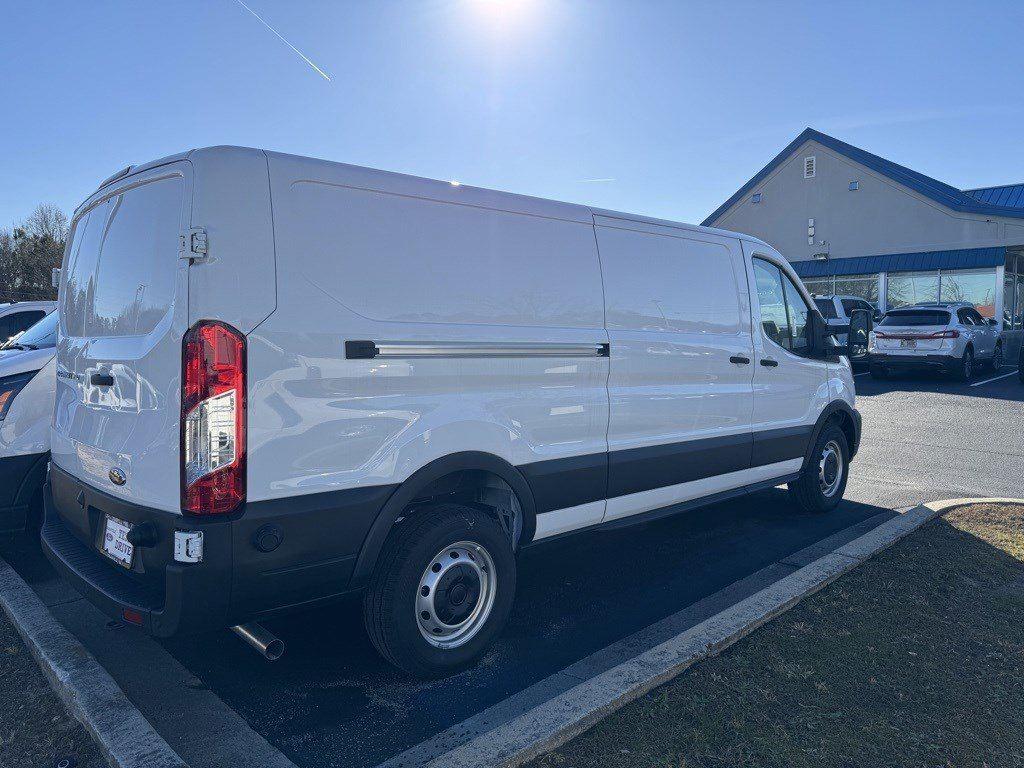 2025 Ford Transit Cargo Van photo 5
