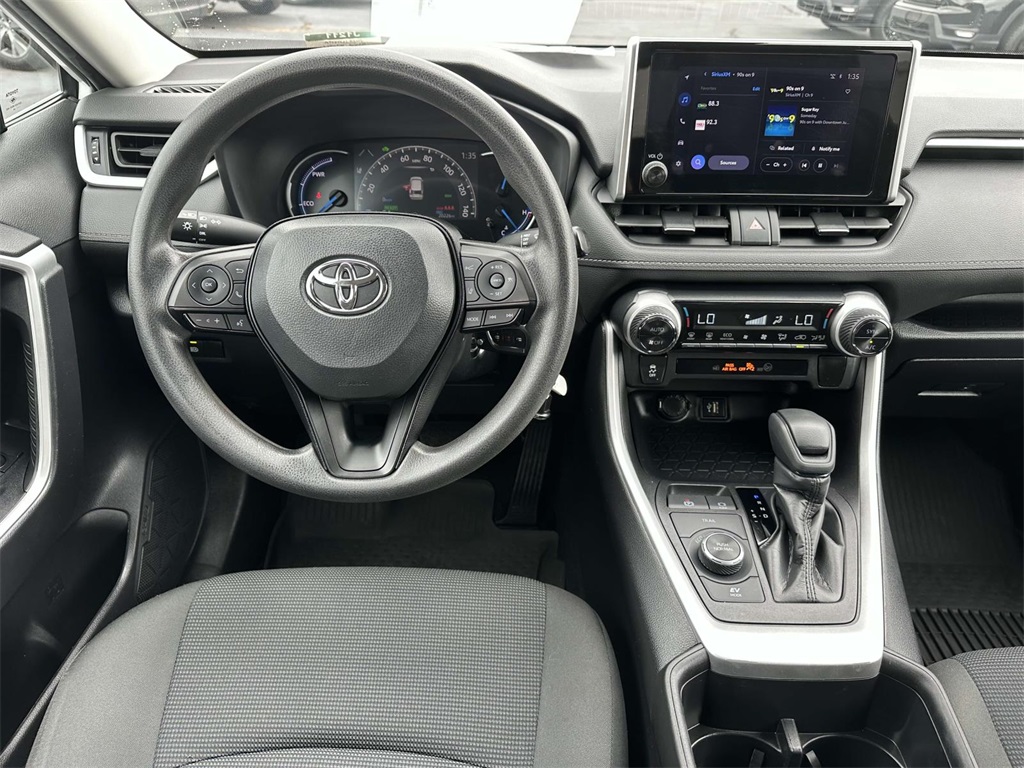 2024 Toyota RAV4 Hybrid LE photo 9
