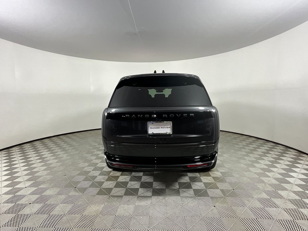 2025 Land Rover Range Rover SE photo 2