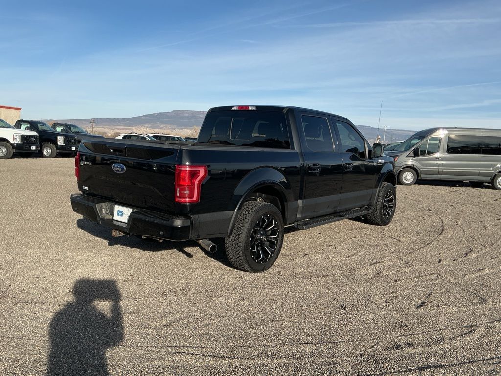 2017 Ford F-150 Lariat photo 3