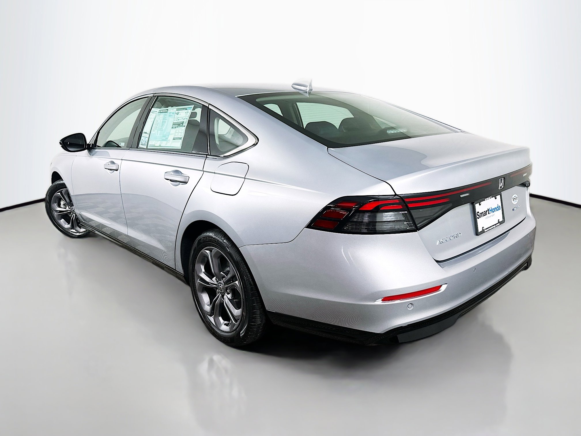 2025 Honda Accord Hybrid EX-L photo 5