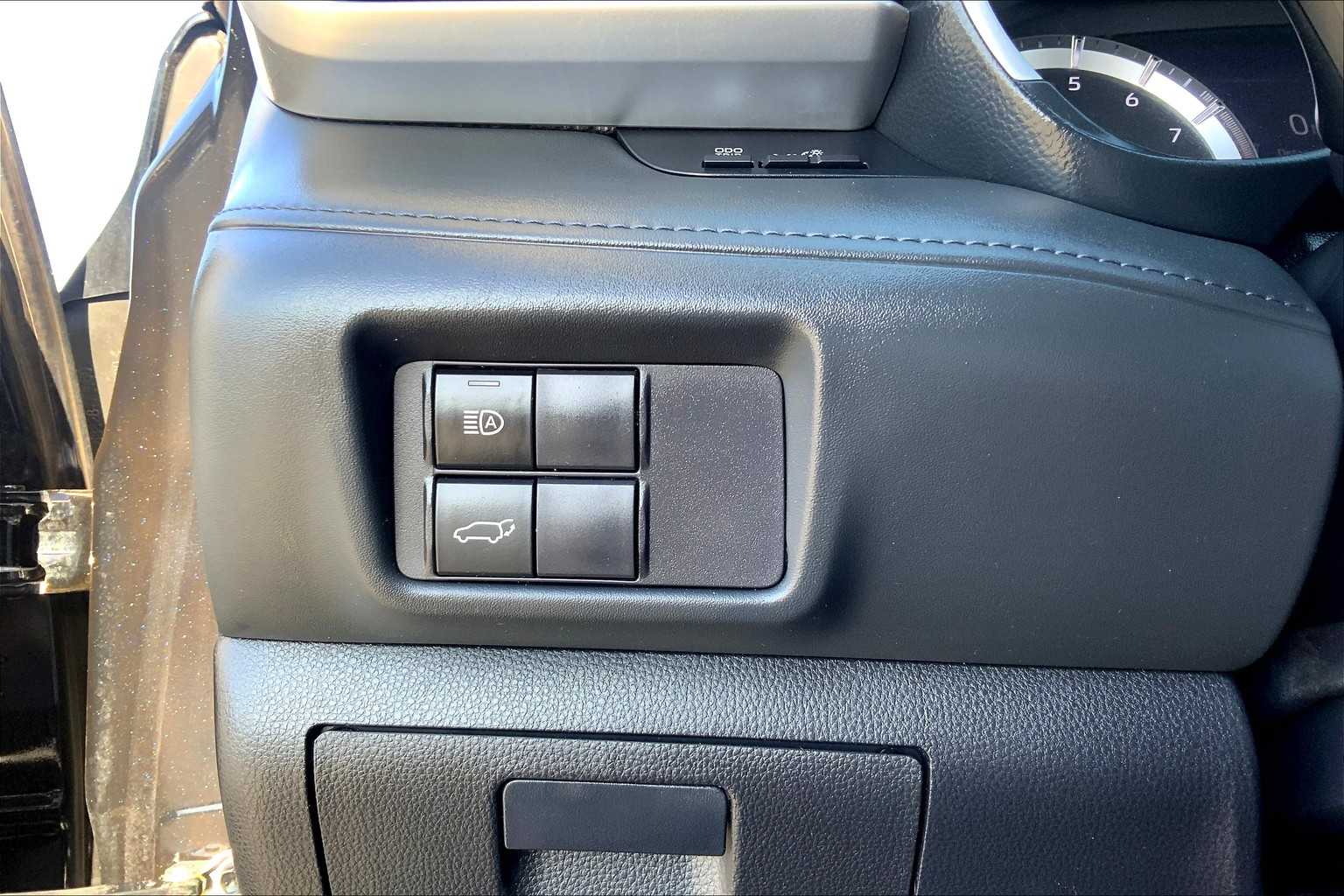 2022 Toyota Highlander XLE photo 29