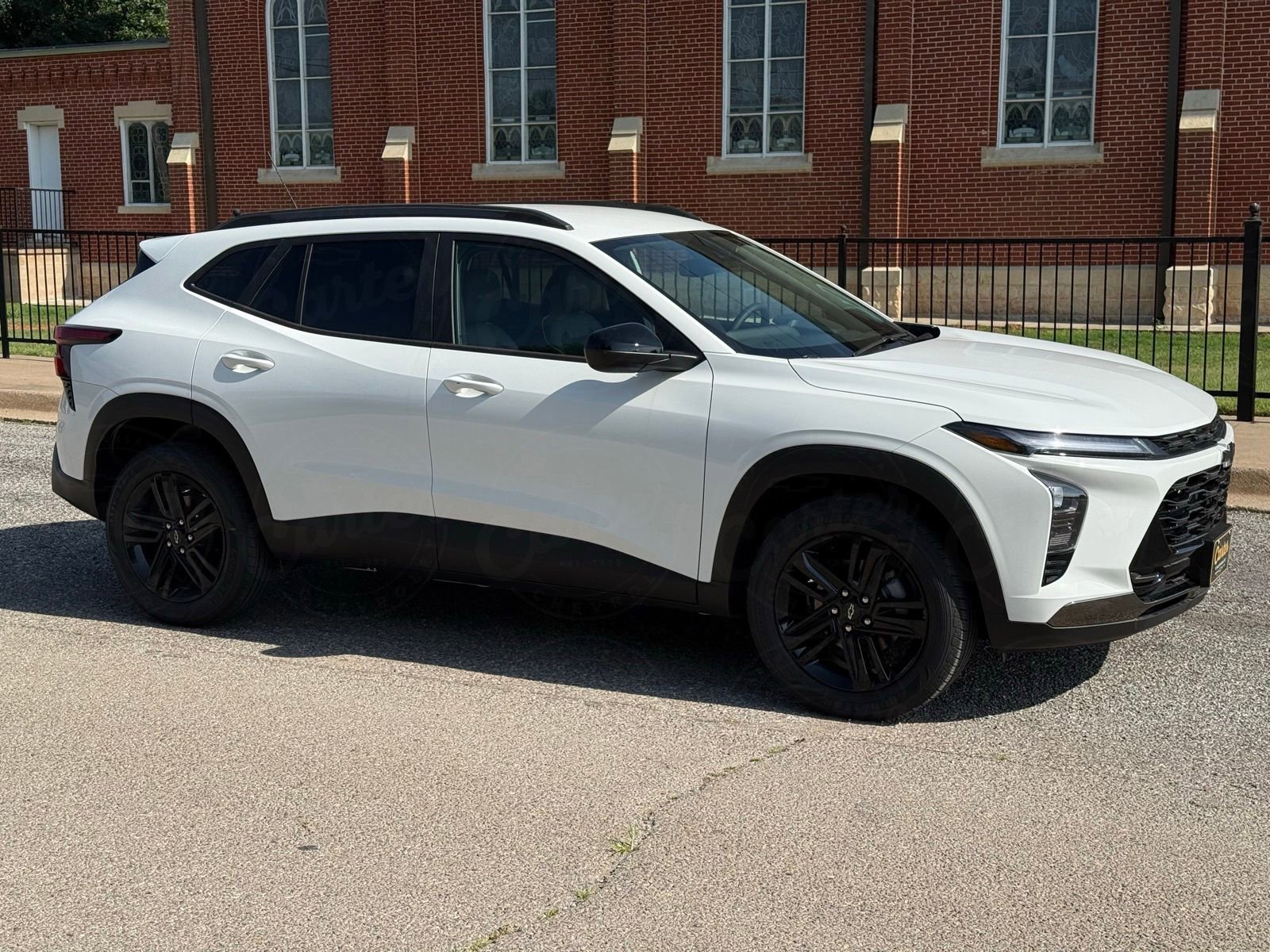 2025 Chevrolet Trax ACTIV photo 2