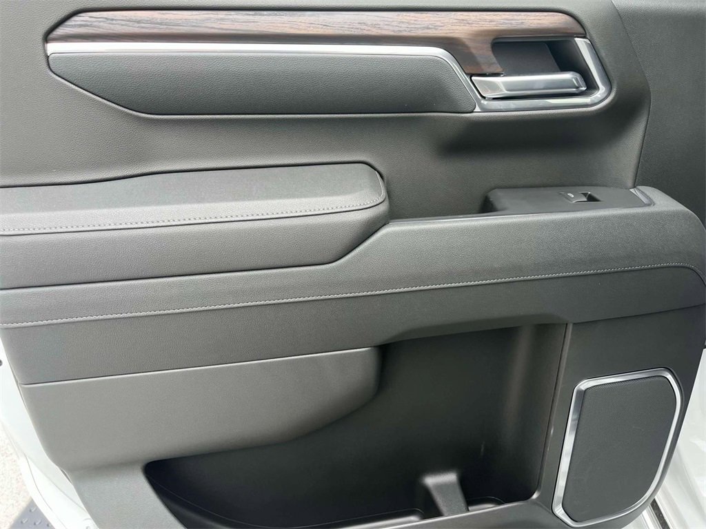 2025 Gmc Sierra 1500 SLT photo 15