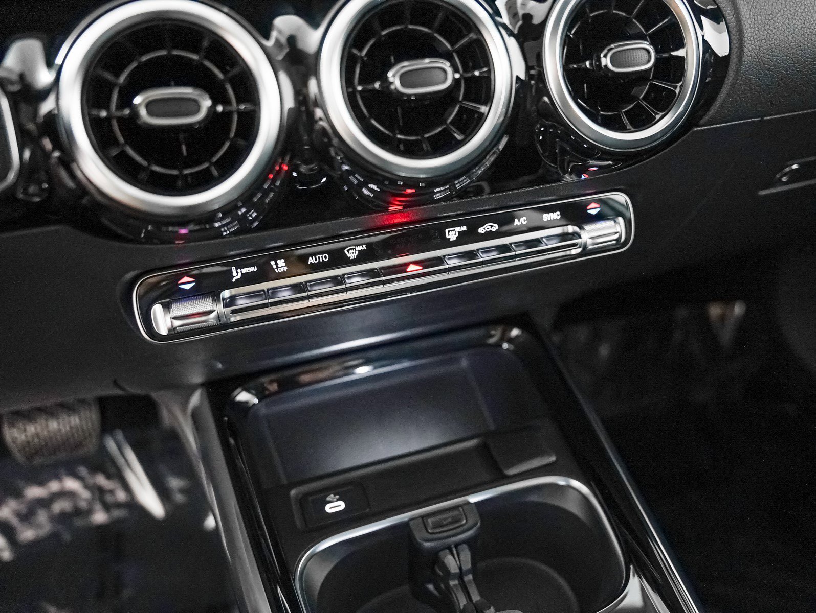 2026 Mercedes Benz GLA 250 photo 19